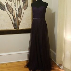 Absolutely beautiful  gown!!